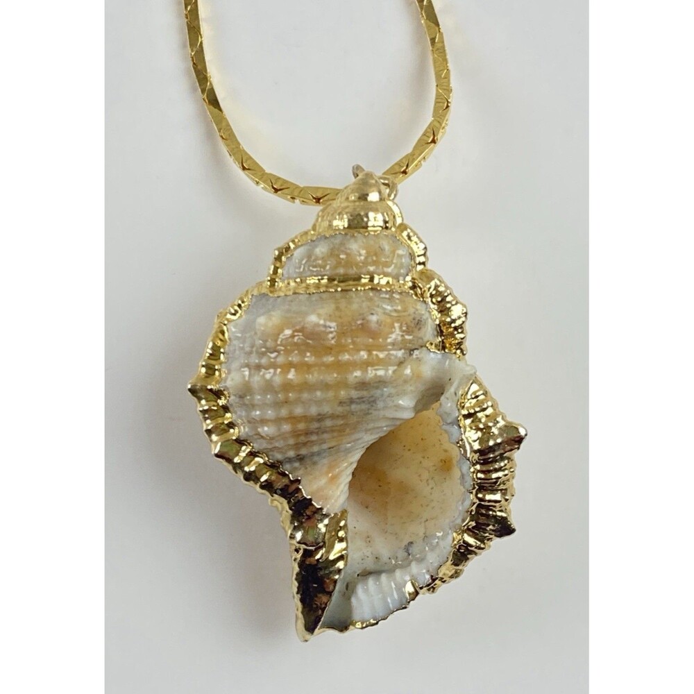 Gold Tone Snake Chain Necklace With Natural Conch Shell Pendant 17 Inch Mermaid